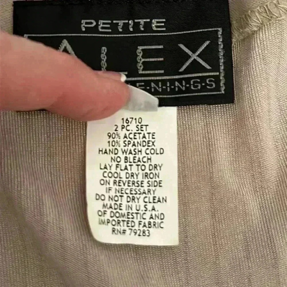 NWT Alex Evenings Shimmering Metallic Jacket with Top Closure Women Petite Small - Picture 10 of 14